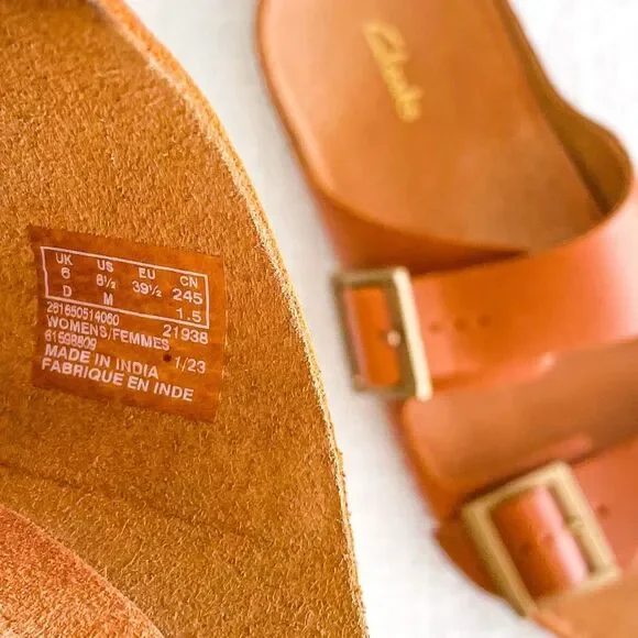 Clarks double strap leather sandals. - Picture 11 of 11